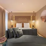 Swissôtel Hotel 5*