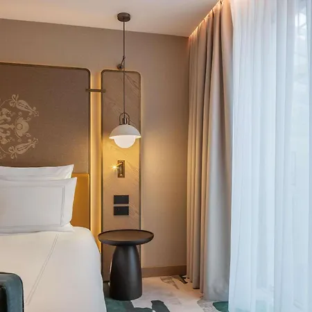 Szálloda Swissotel 5*