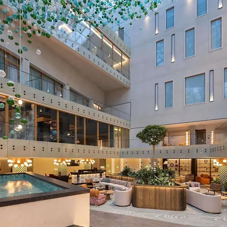 Готель Swissotel 5*