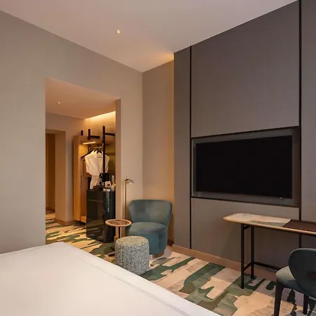 Готель Swissotel Маріанські Лазні