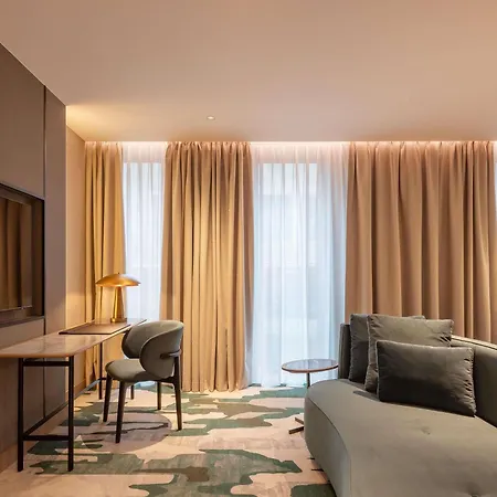 Swissotel Готель