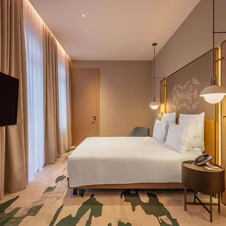 Swissotel Szálloda 5*