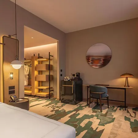 Swissotel Готель Маріанські Лазні