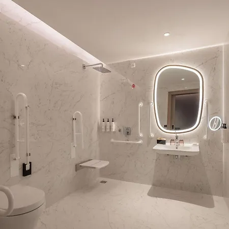 Szálloda Swissotel 5*