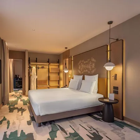 Swissotel Готель Маріанські Лазні