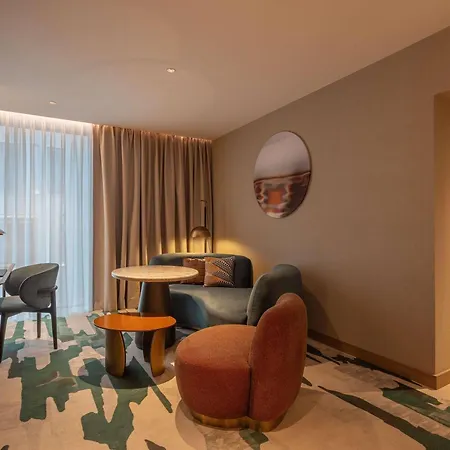Szálloda Swissotel