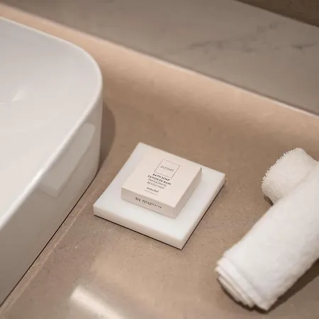 Swissotel Szálloda 5*
